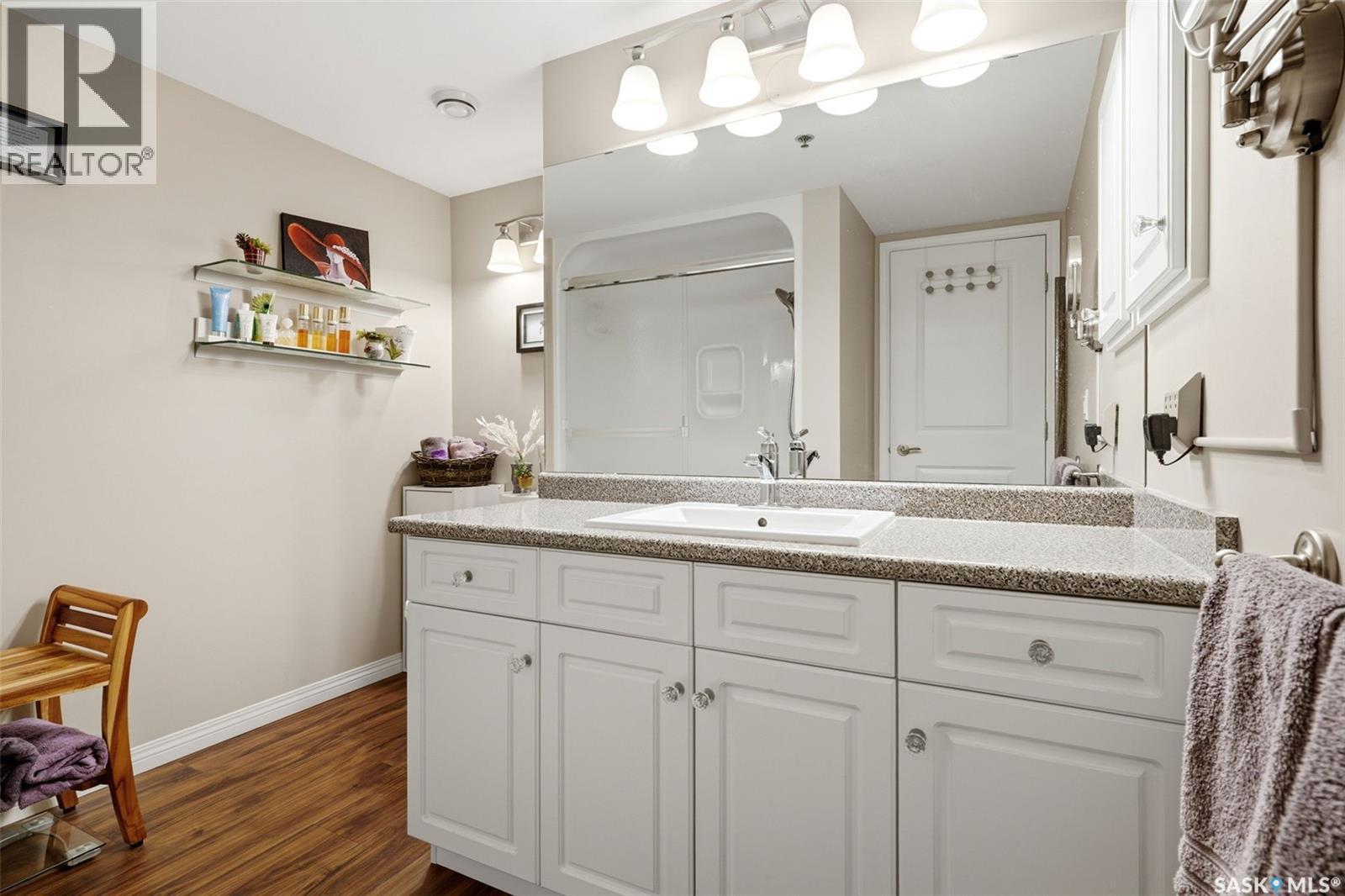 449 3605 Albert Street, Regina, SK - Indoor Photo Showing Bathroom