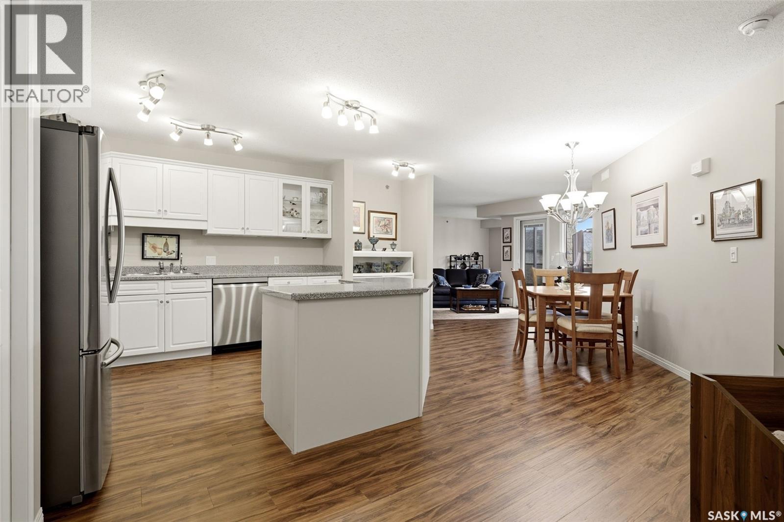 449 3605 Albert Street, Regina, SK - Indoor Photo Showing Kitchen