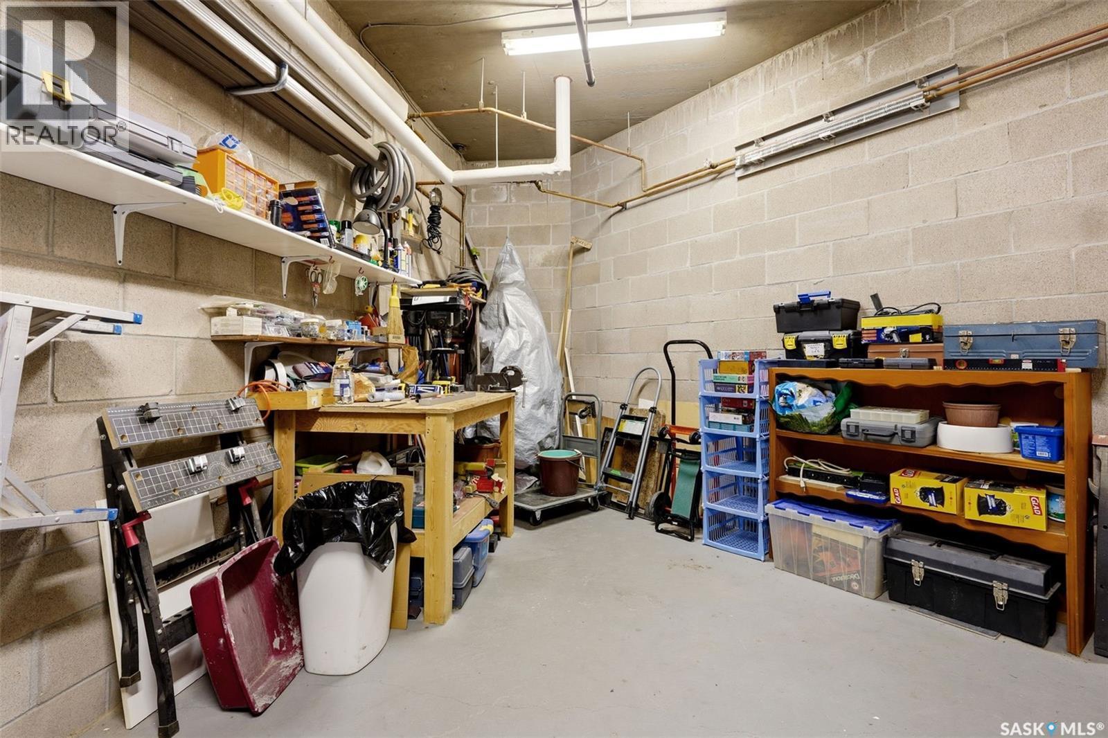 449 3605 Albert Street, Regina, SK - Indoor
