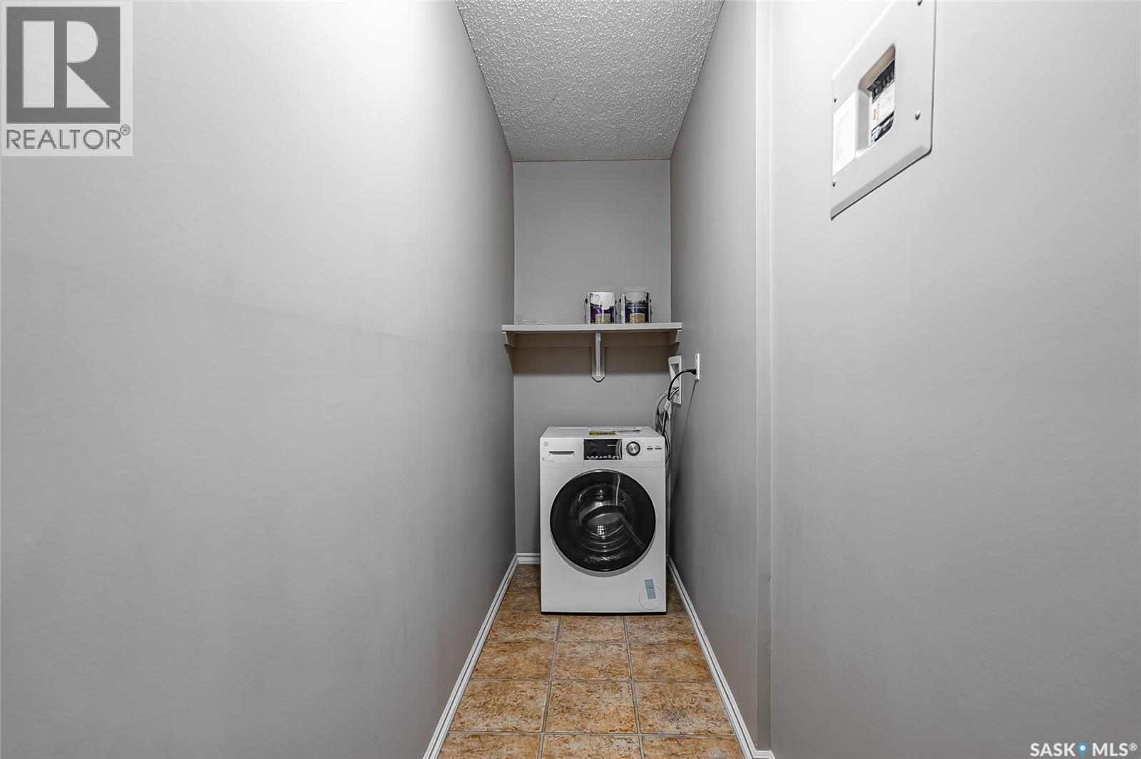 306 1013 Lansdowne Avenue, Saskatoon, SK - Indoor Photo Showing Laundry Room