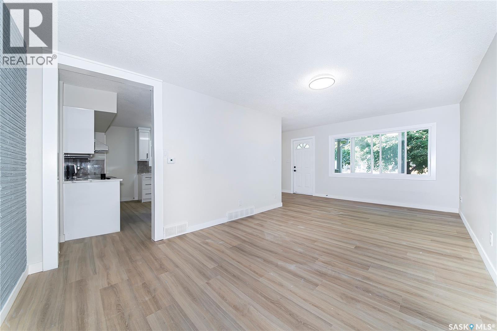 451 R Avenue S, Saskatoon, SK - Indoor Photo Showing Other Room