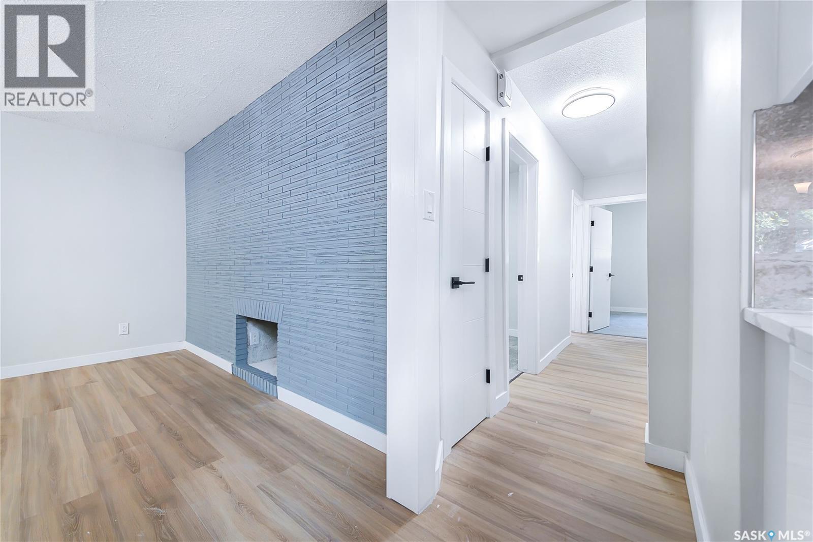 451 R Avenue S, Saskatoon, SK - Indoor Photo Showing Other Room