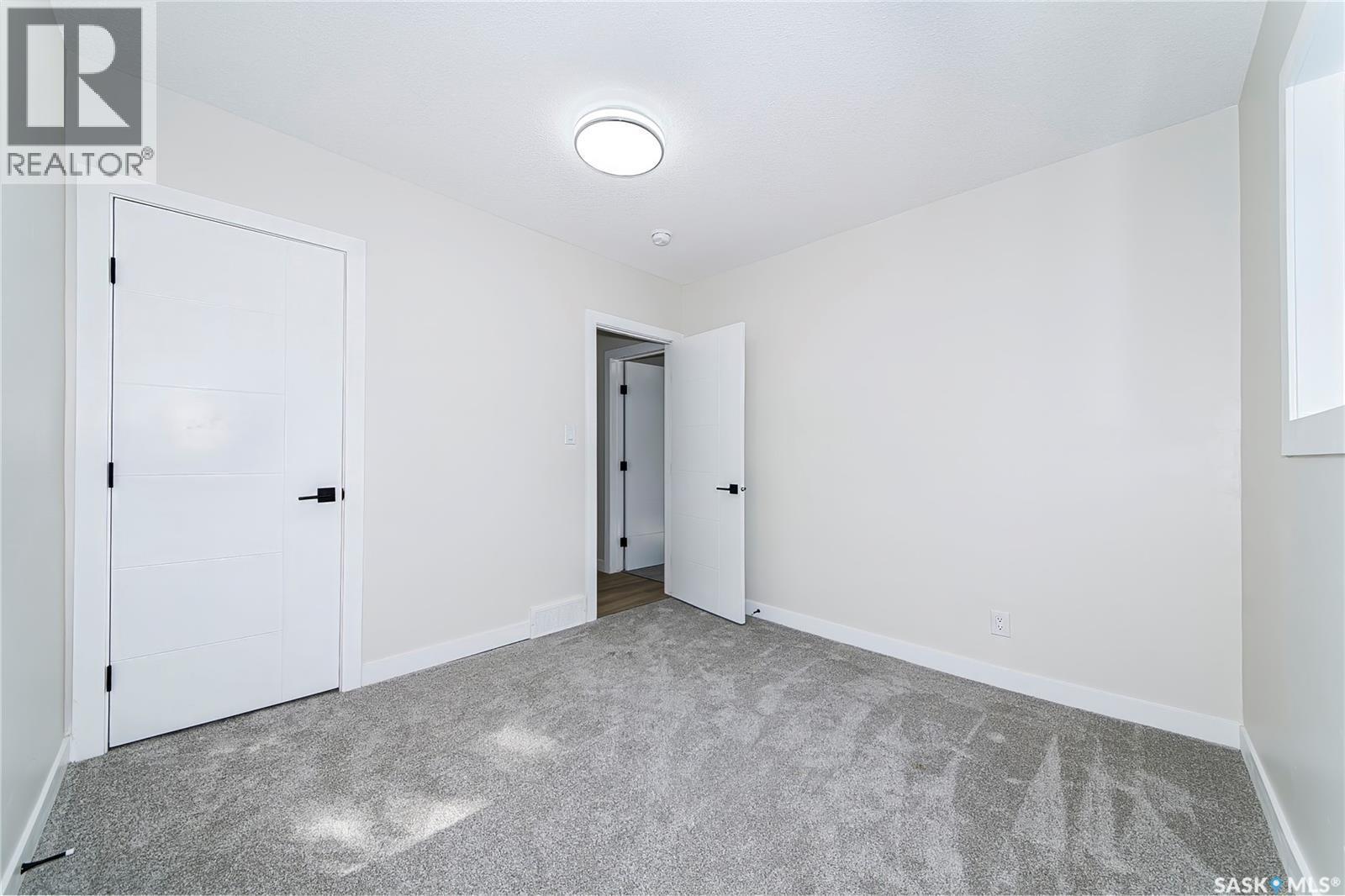 451 R Avenue S, Saskatoon, SK - Indoor Photo Showing Other Room