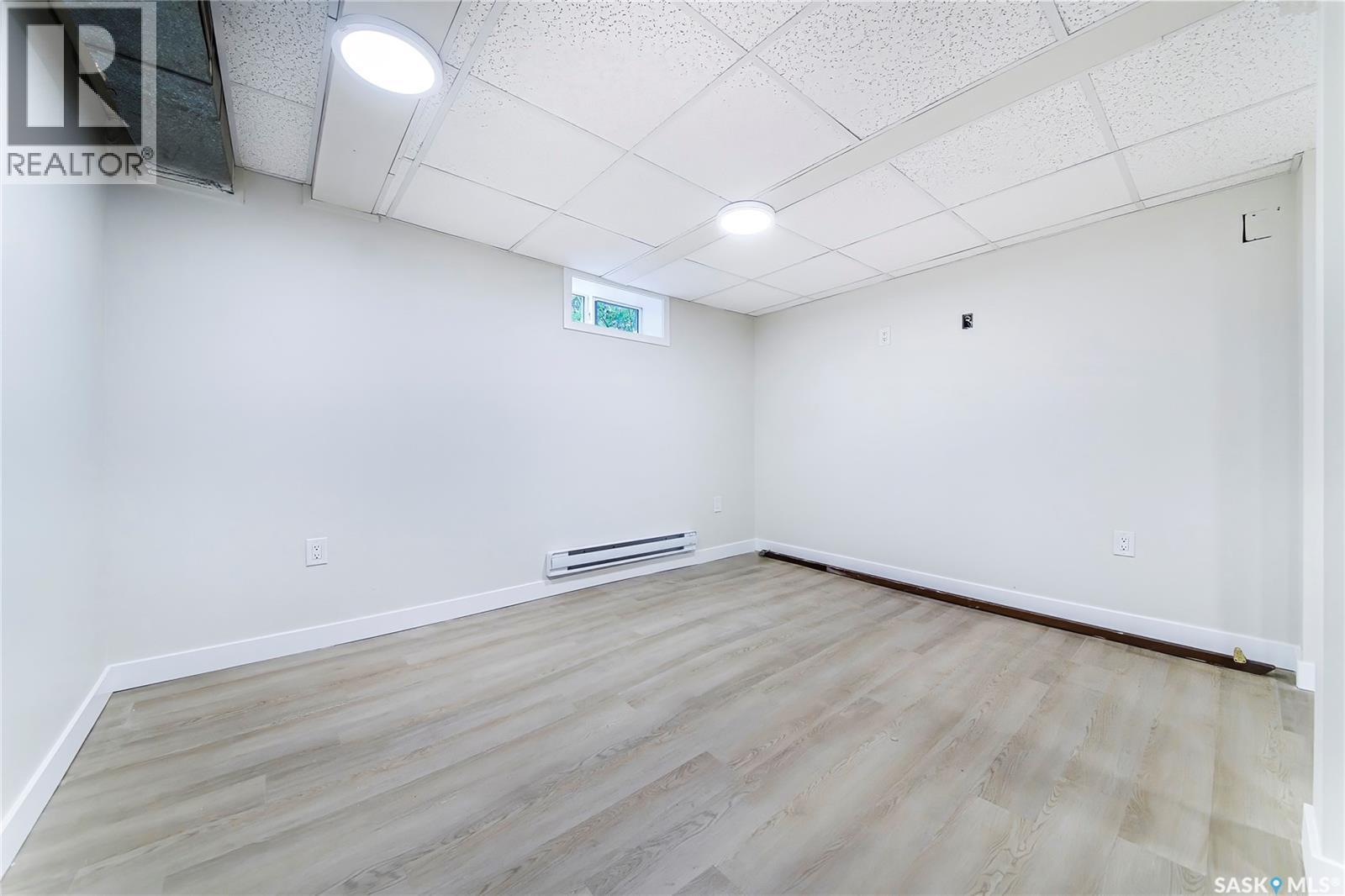 451 R Avenue S, Saskatoon, SK - Indoor Photo Showing Other Room