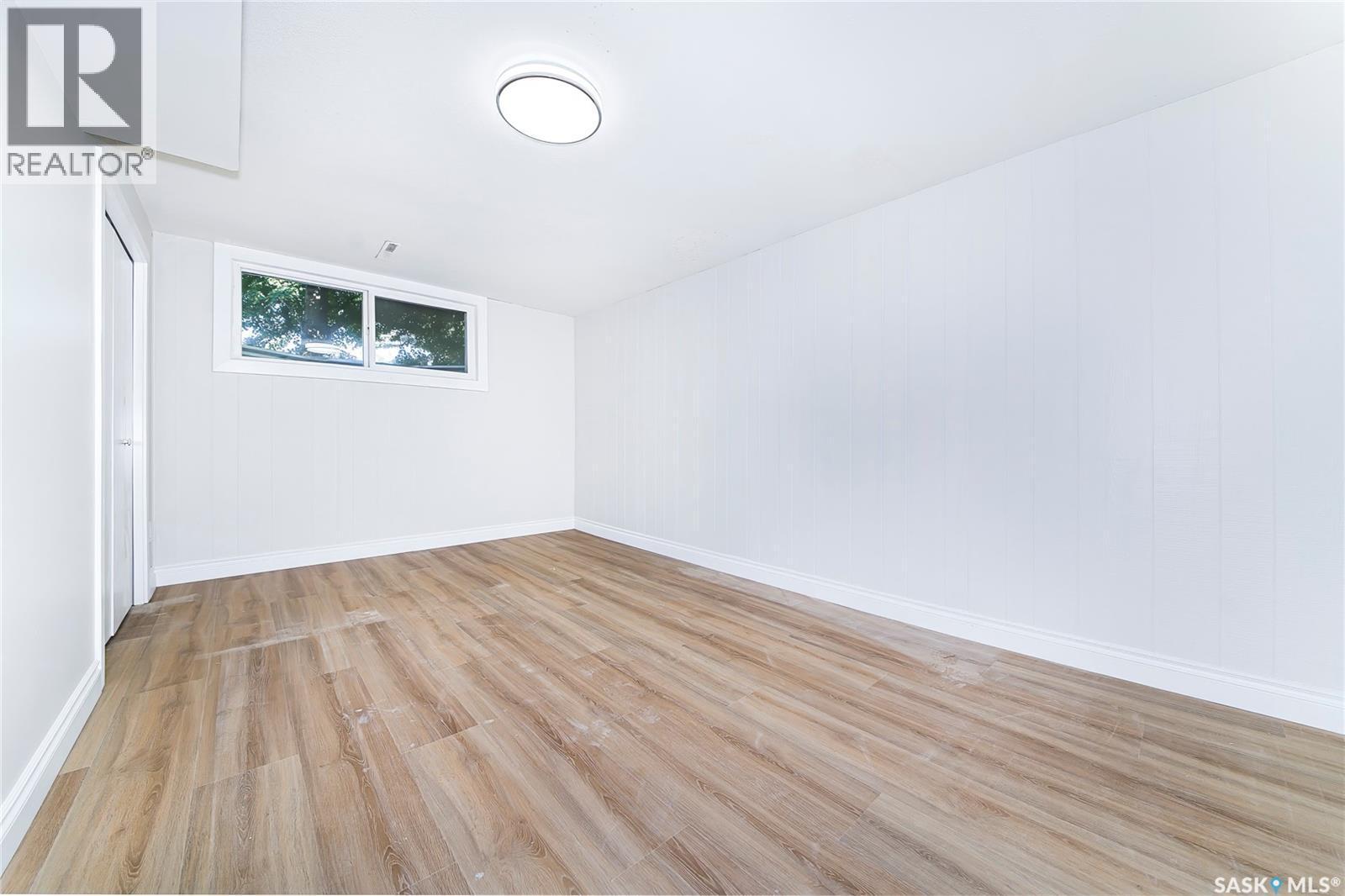 451 R Avenue S, Saskatoon, SK - Indoor Photo Showing Other Room