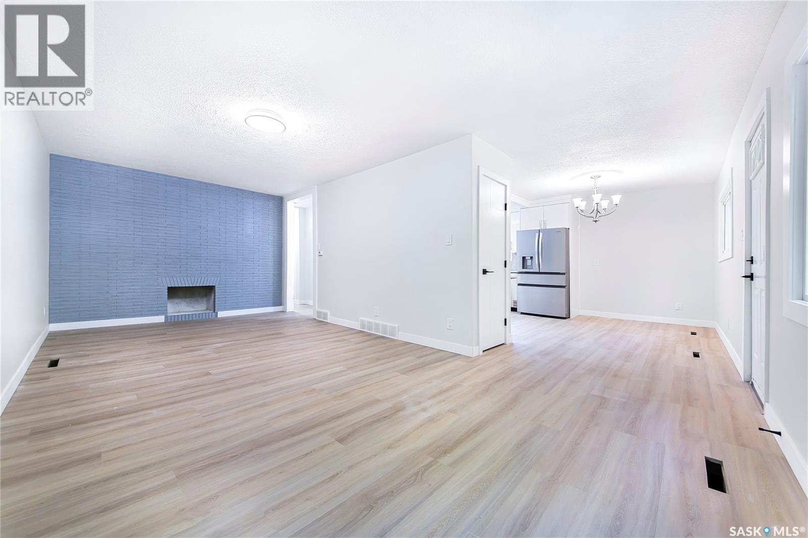 451 R Avenue S, Saskatoon, SK - Indoor Photo Showing Other Room