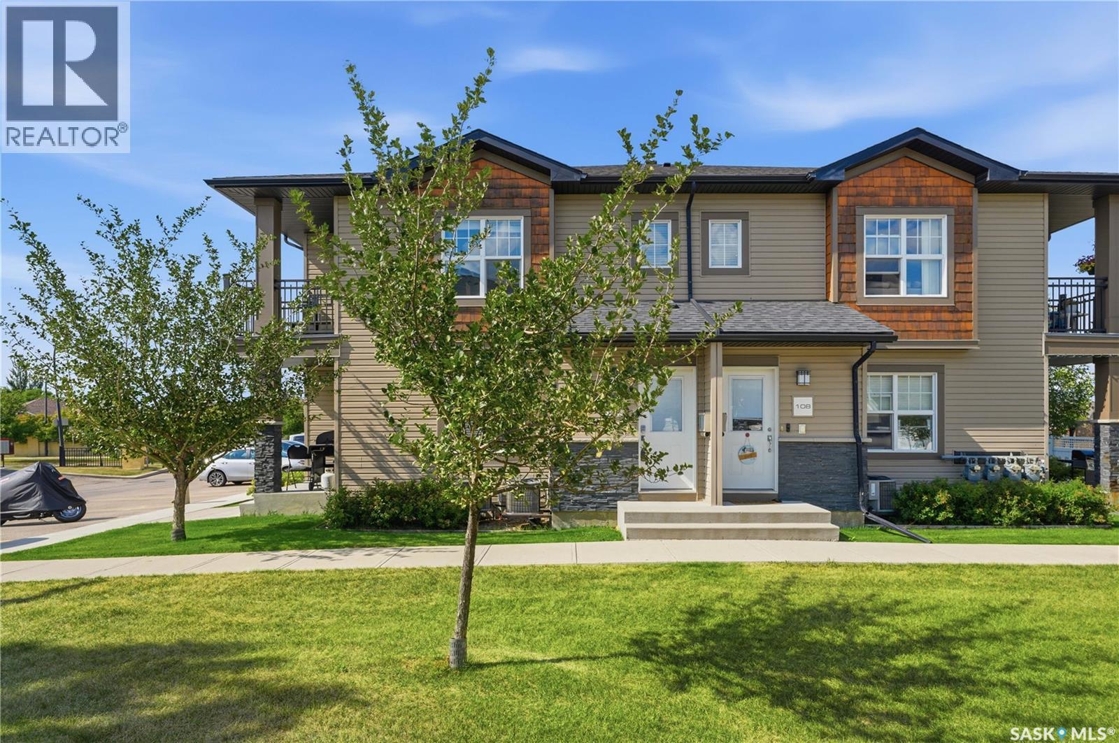 106 2315 Mcclocklin Road, Saskatoon, SK - Outdoor With Facade