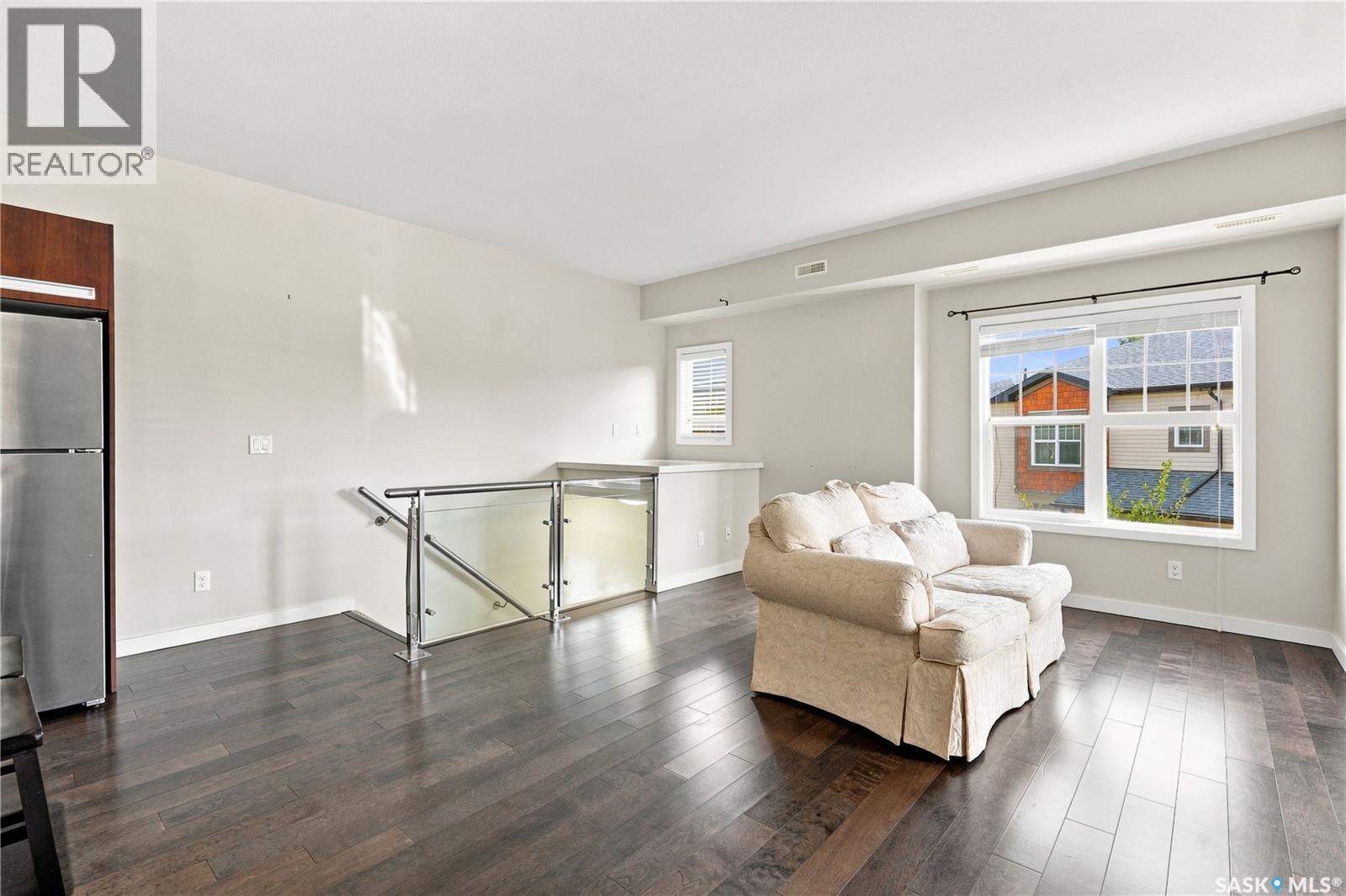 106 2315 Mcclocklin Road, Saskatoon, SK - Indoor