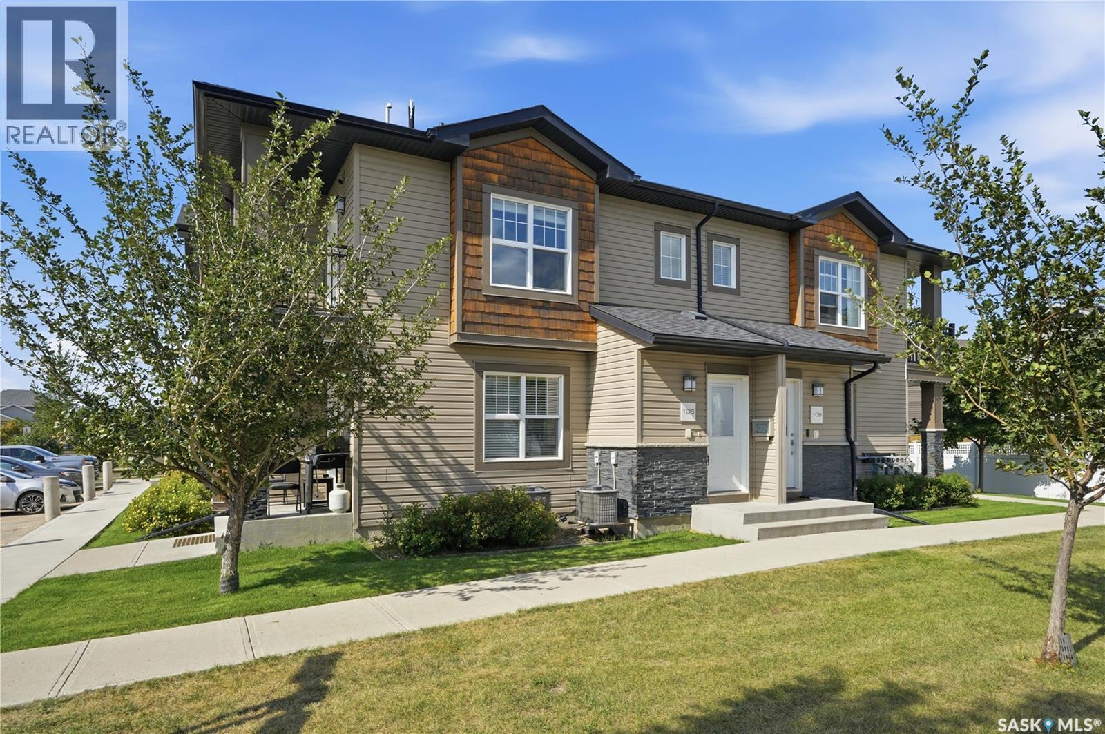 106 2315 Mcclocklin Road, Saskatoon, SK - Outdoor With Facade