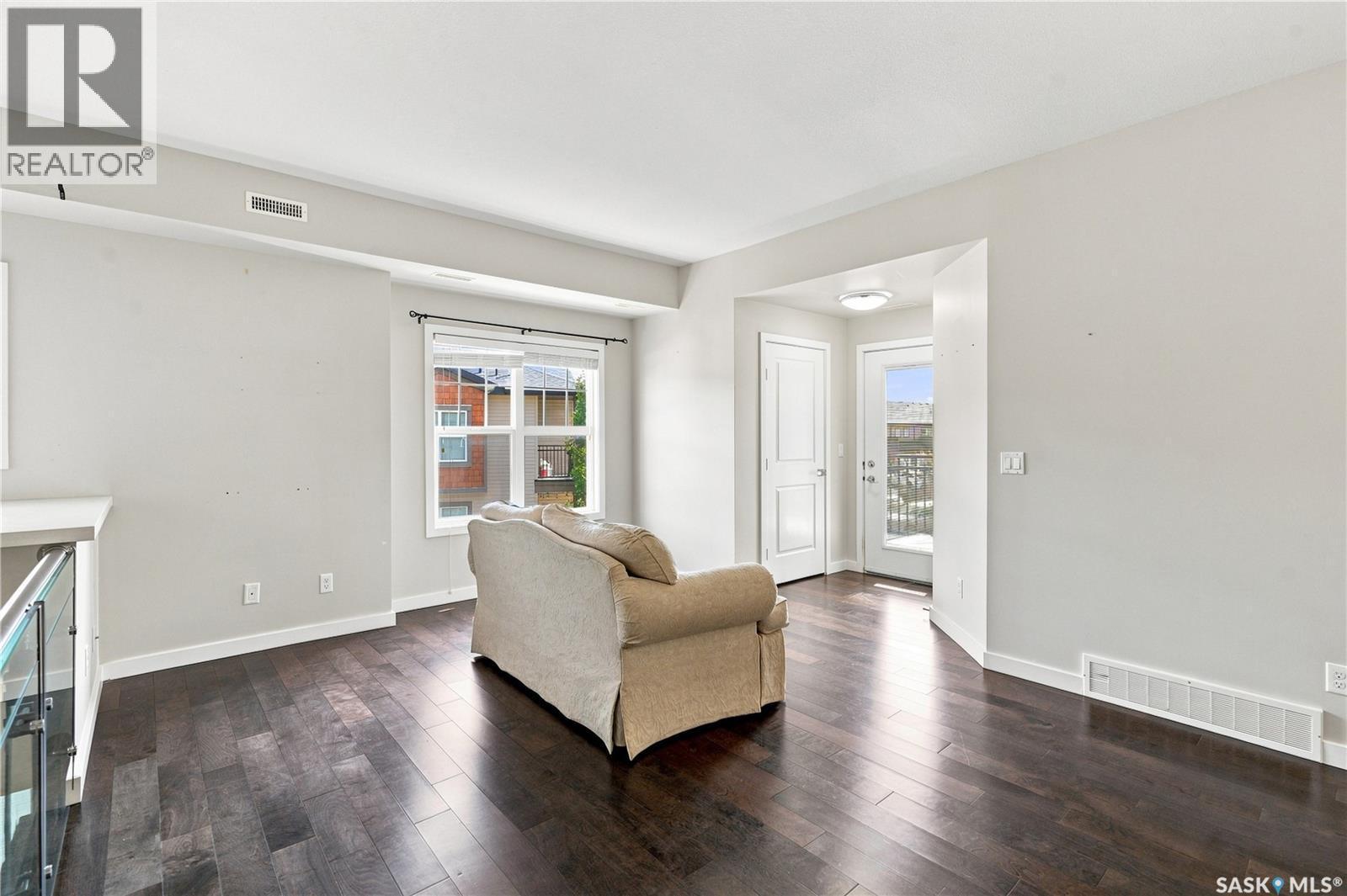 106 2315 Mcclocklin Road, Saskatoon, SK - Indoor Photo Showing Other Room
