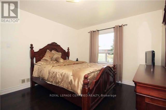 Upper Level - 109 Hiscock Boulevard, Toronto, ON - Indoor Photo Showing Bedroom