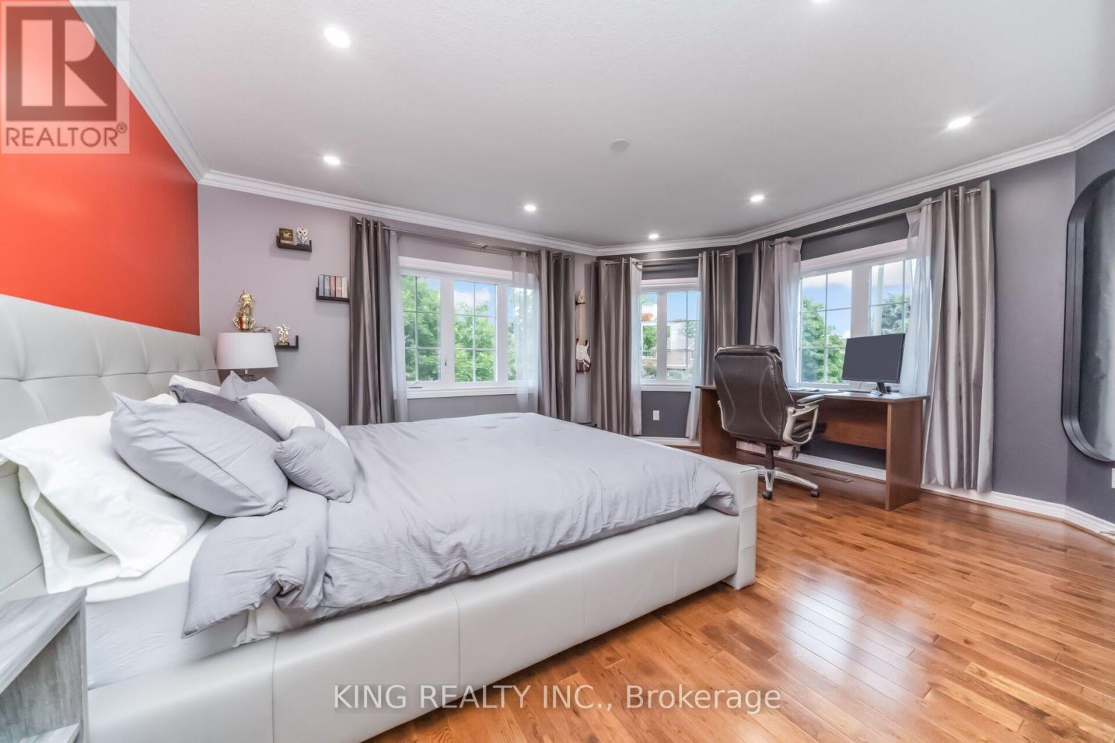 1427 Grossi Street, Mississauga, ON - Indoor Photo Showing Bedroom
