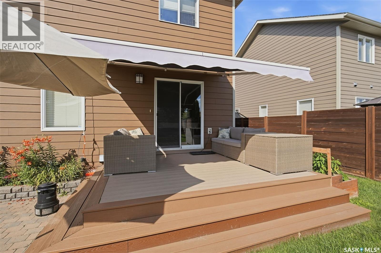 422 Pichler Crescent, Saskatoon, SK - Outdoor With Deck Patio Veranda With Exterior