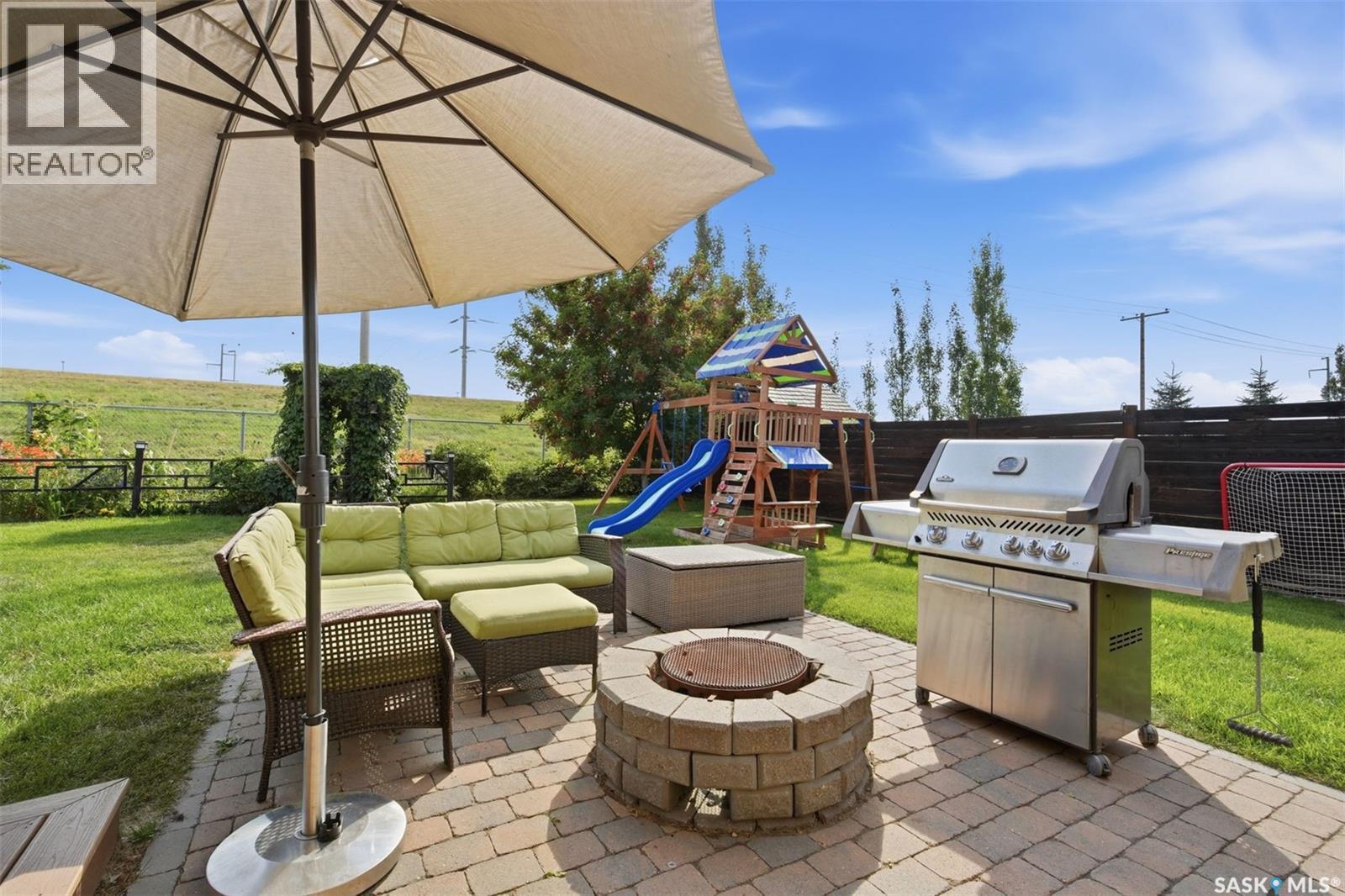 422 Pichler Crescent, Saskatoon, SK - Outdoor With Deck Patio Veranda