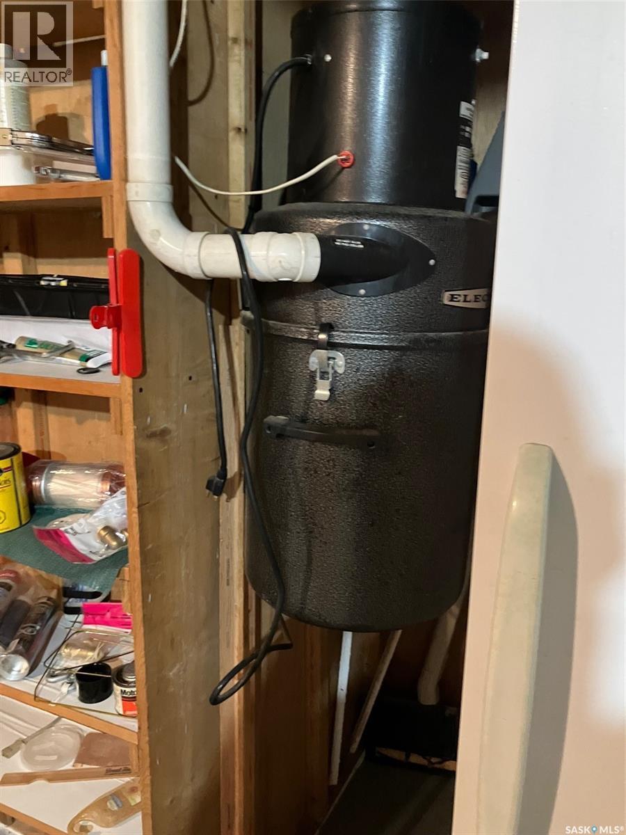 426 Poplar Peak Street, Lestock, SK - Indoor Photo Showing Basement