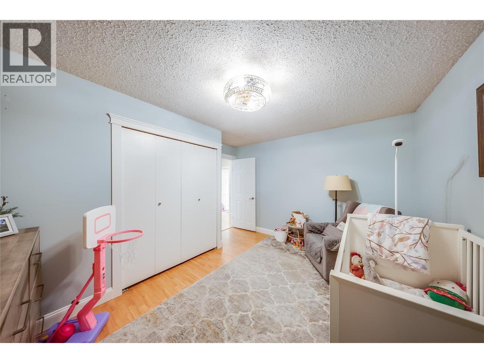 314 Webster Road, Fruitvale, BC - Indoor