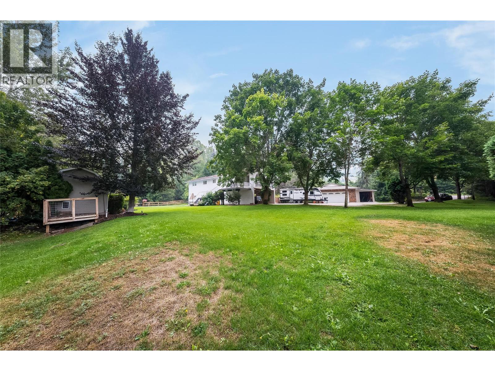 314 Webster Road, Fruitvale, BC - Outdoor