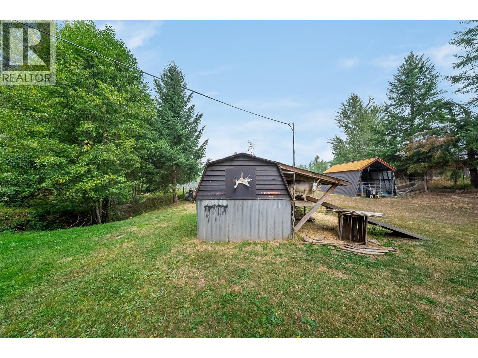 314 Webster Road, Fruitvale, BC - Outdoor