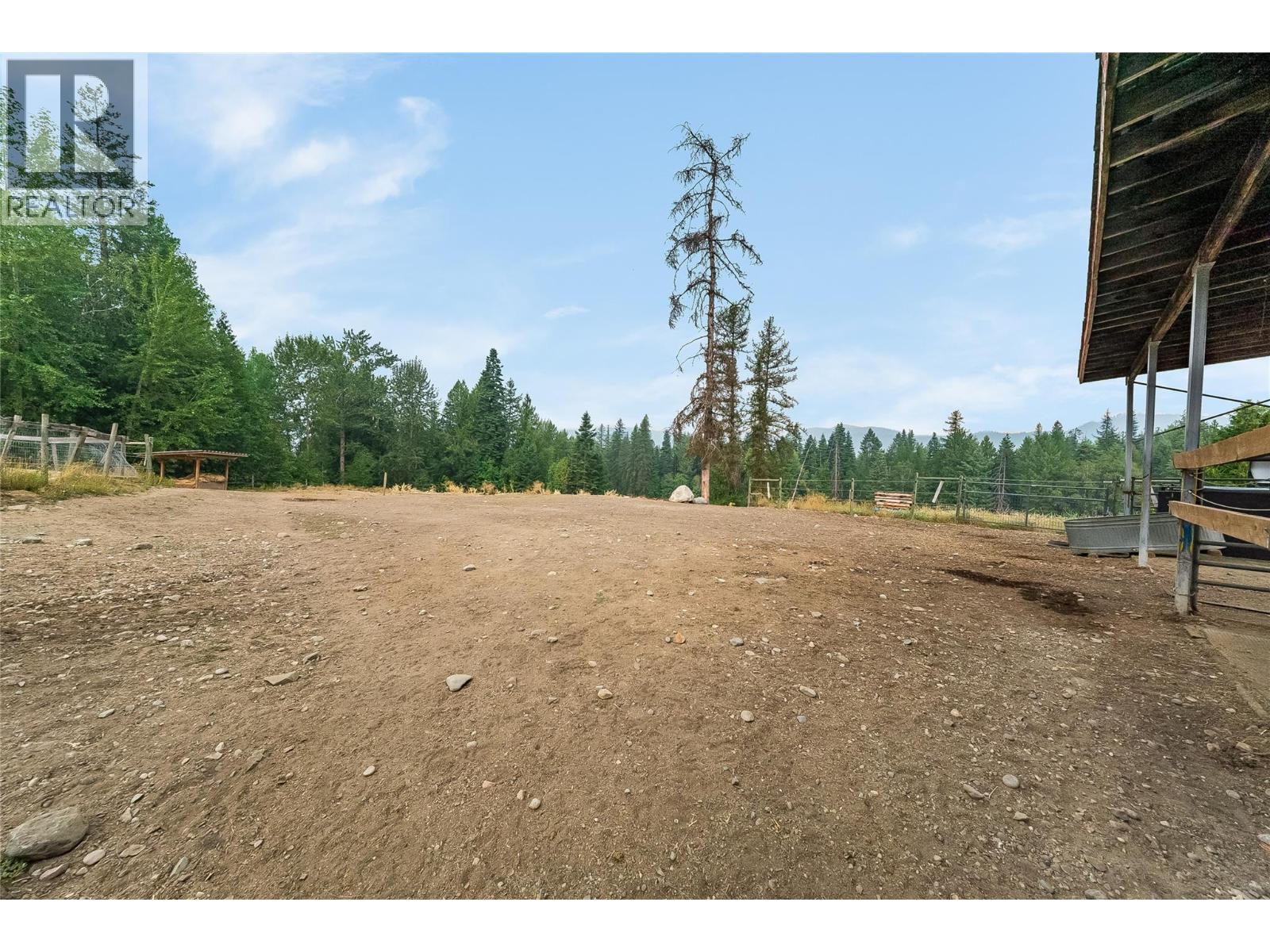 314 Webster Road, Fruitvale, BC - Outdoor