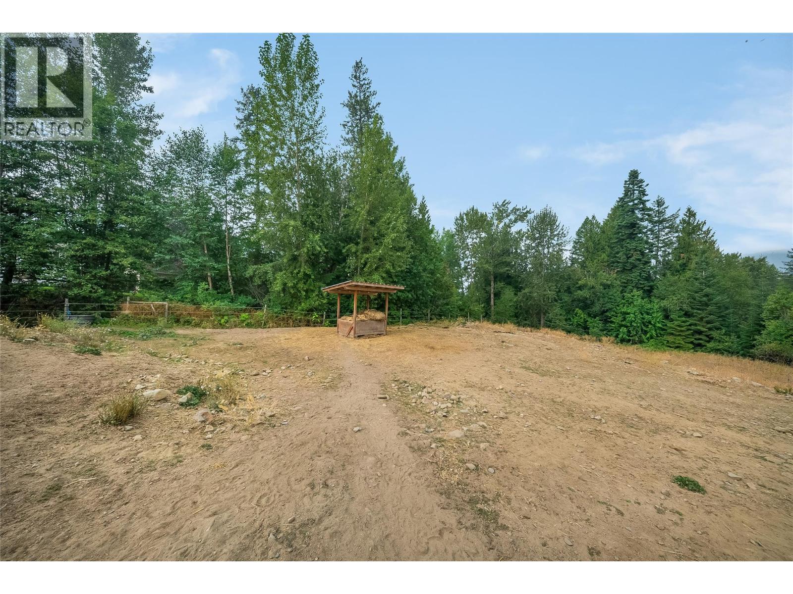 314 Webster Road, Fruitvale, BC - Outdoor