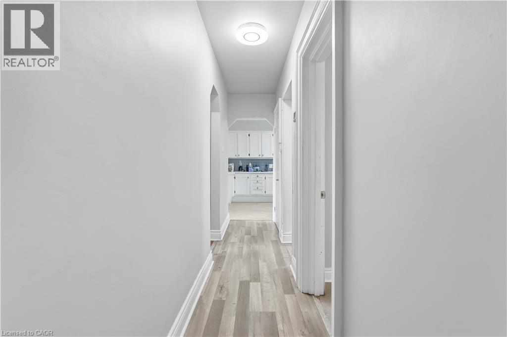 35 Centennial Parkway S, Hamilton, ON - Indoor Photo Showing Other Room