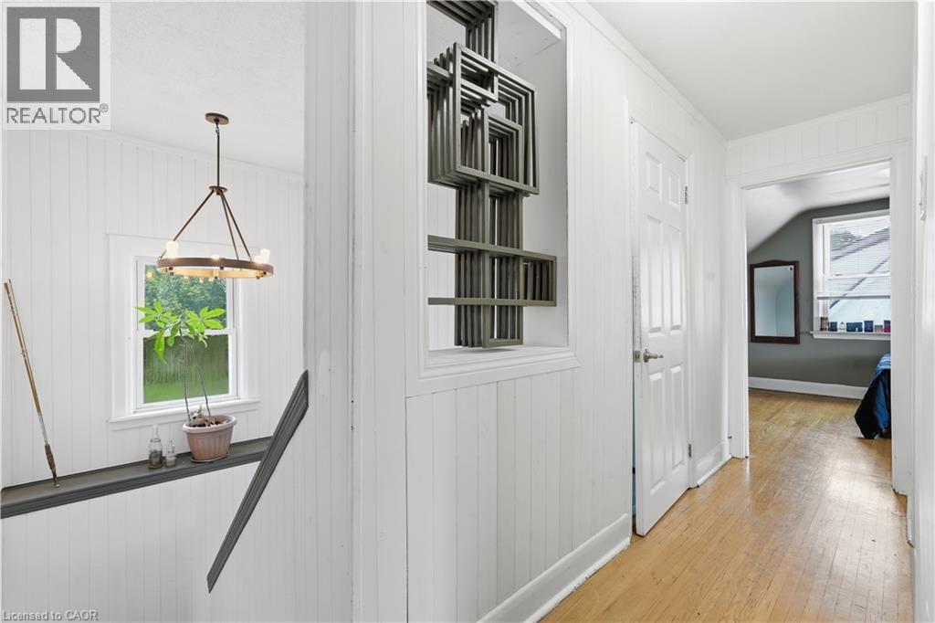35 Centennial Parkway S, Hamilton, ON - Indoor Photo Showing Other Room