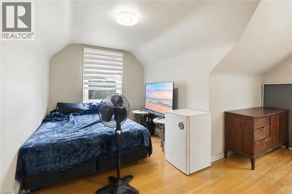 35 Centennial Parkway S, Hamilton, ON - Indoor