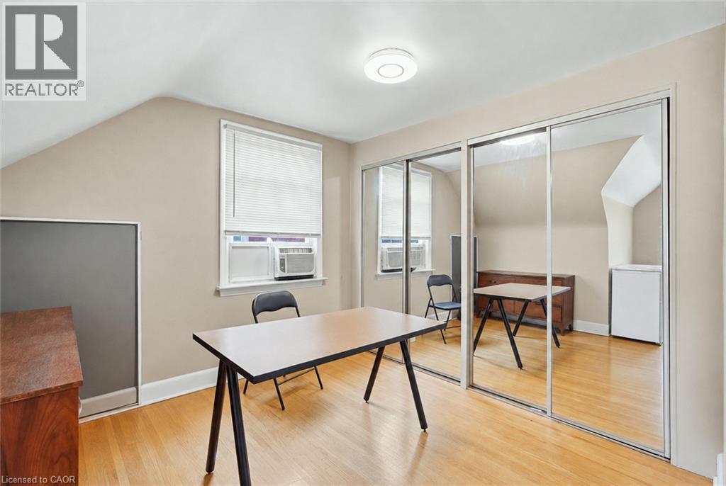 35 Centennial Parkway S, Hamilton, ON - Indoor
