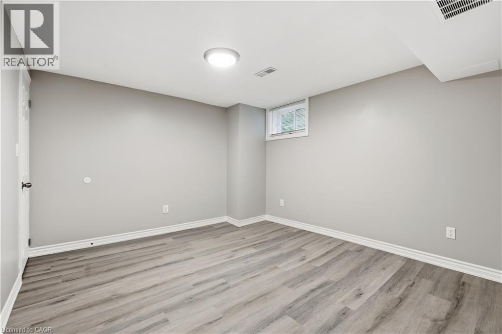 35 Centennial Parkway S, Hamilton, ON - Indoor Photo Showing Other Room