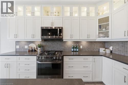 793 Beach Boulevard, Hamilton, ON - Indoor Photo Showing Kitchen With Upgraded Kitchen