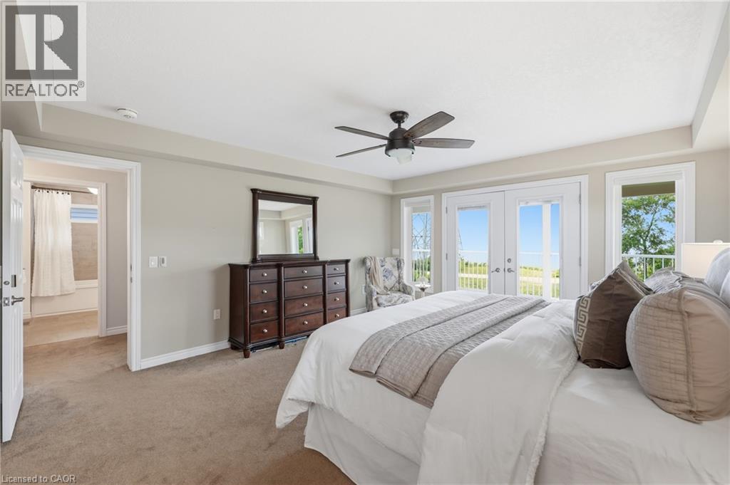 793 Beach Boulevard, Hamilton, ON - Indoor Photo Showing Bedroom