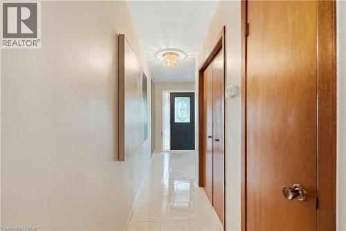 948 Stone Church Road E, Hamilton, ON - Indoor Photo Showing Other Room