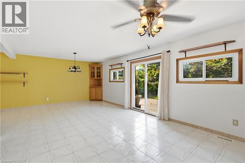 948 Stone Church Road E, Hamilton, ON - Indoor Photo Showing Other Room