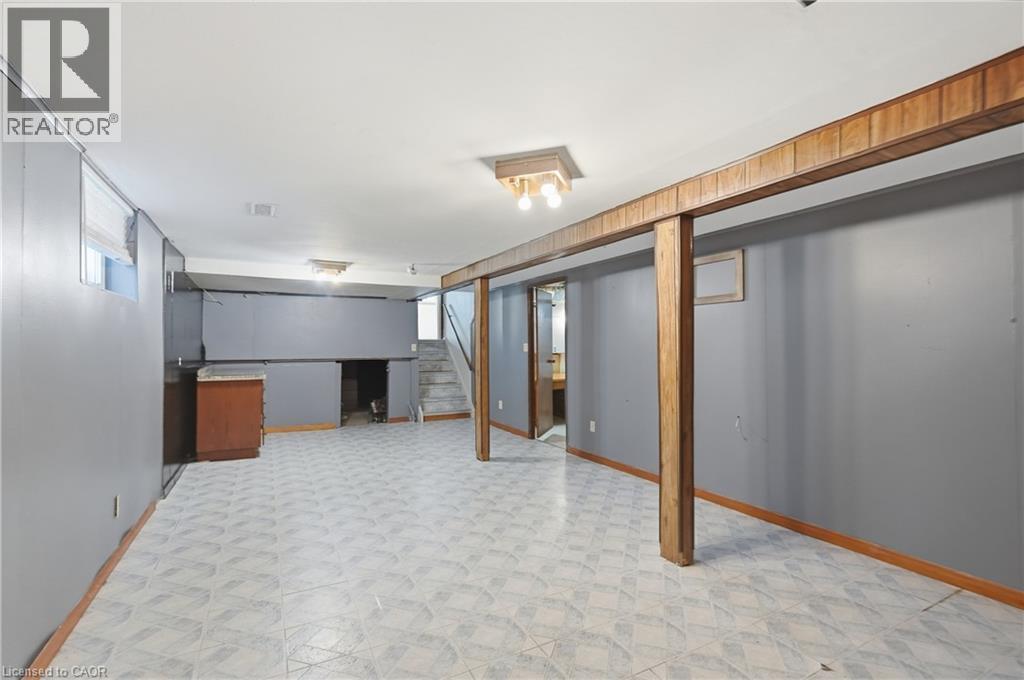 948 Stone Church Road E, Hamilton, ON - Indoor Photo Showing Other Room