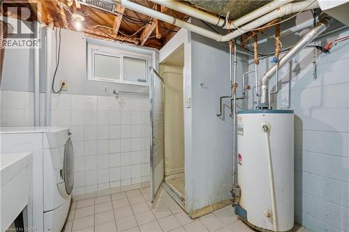 948 Stone Church Road E, Hamilton, ON - Indoor Photo Showing Laundry Room