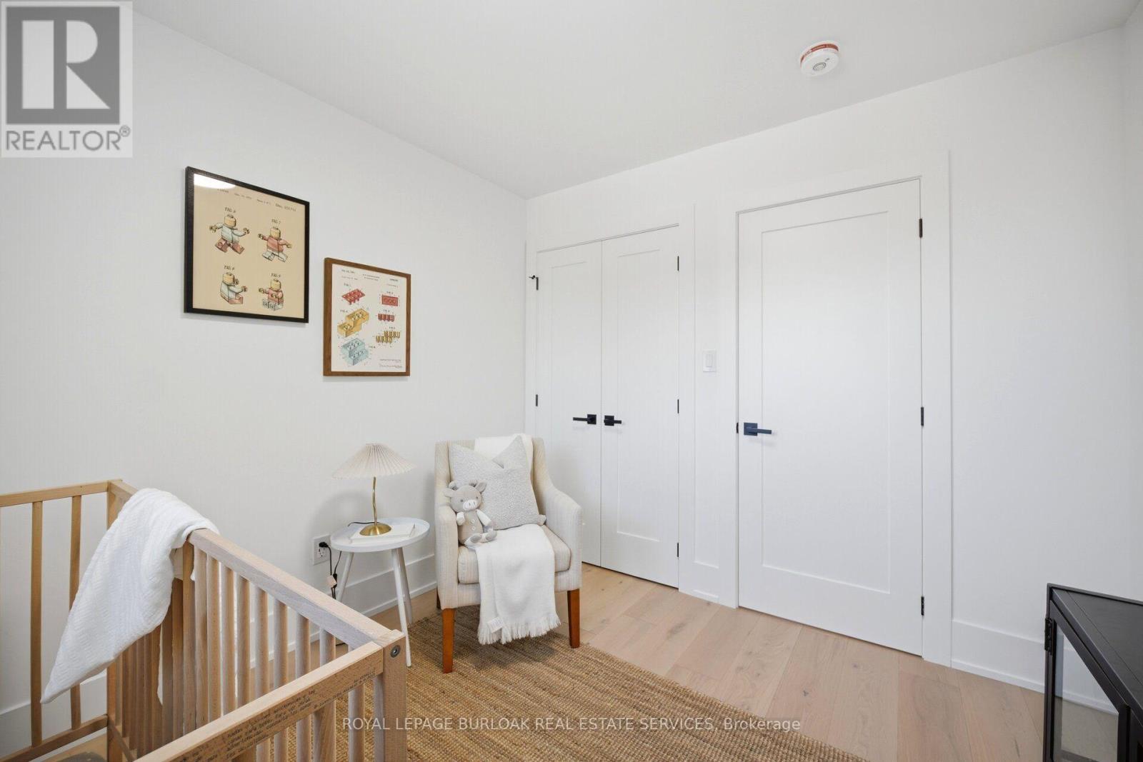 1379 Christina Court, Burlington, ON - Indoor Photo Showing Other Room