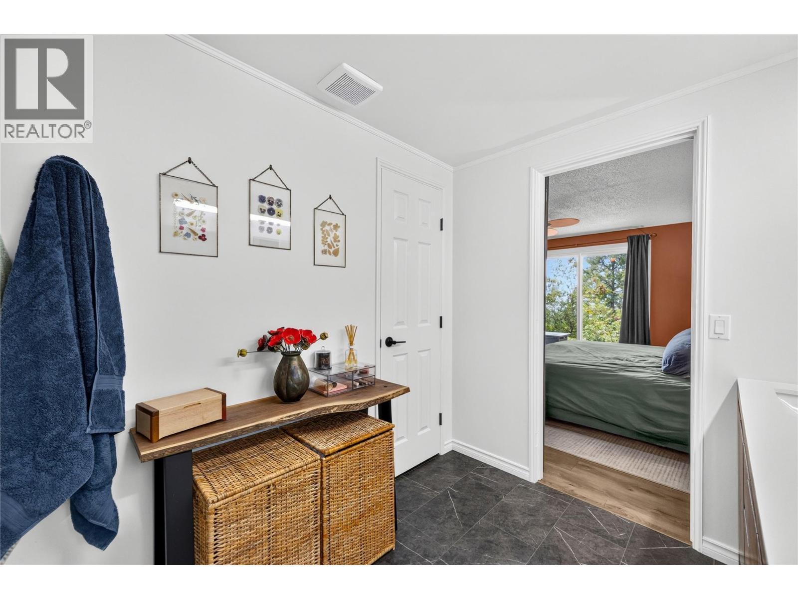 3115 Juniper Drive, Naramata, BC - Indoor