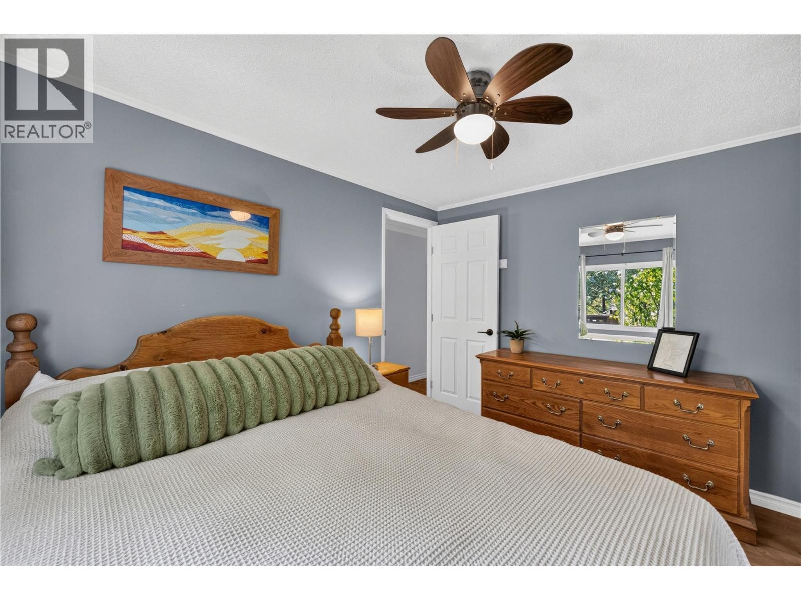 3115 Juniper Drive, Naramata, BC - Indoor Photo Showing Bedroom