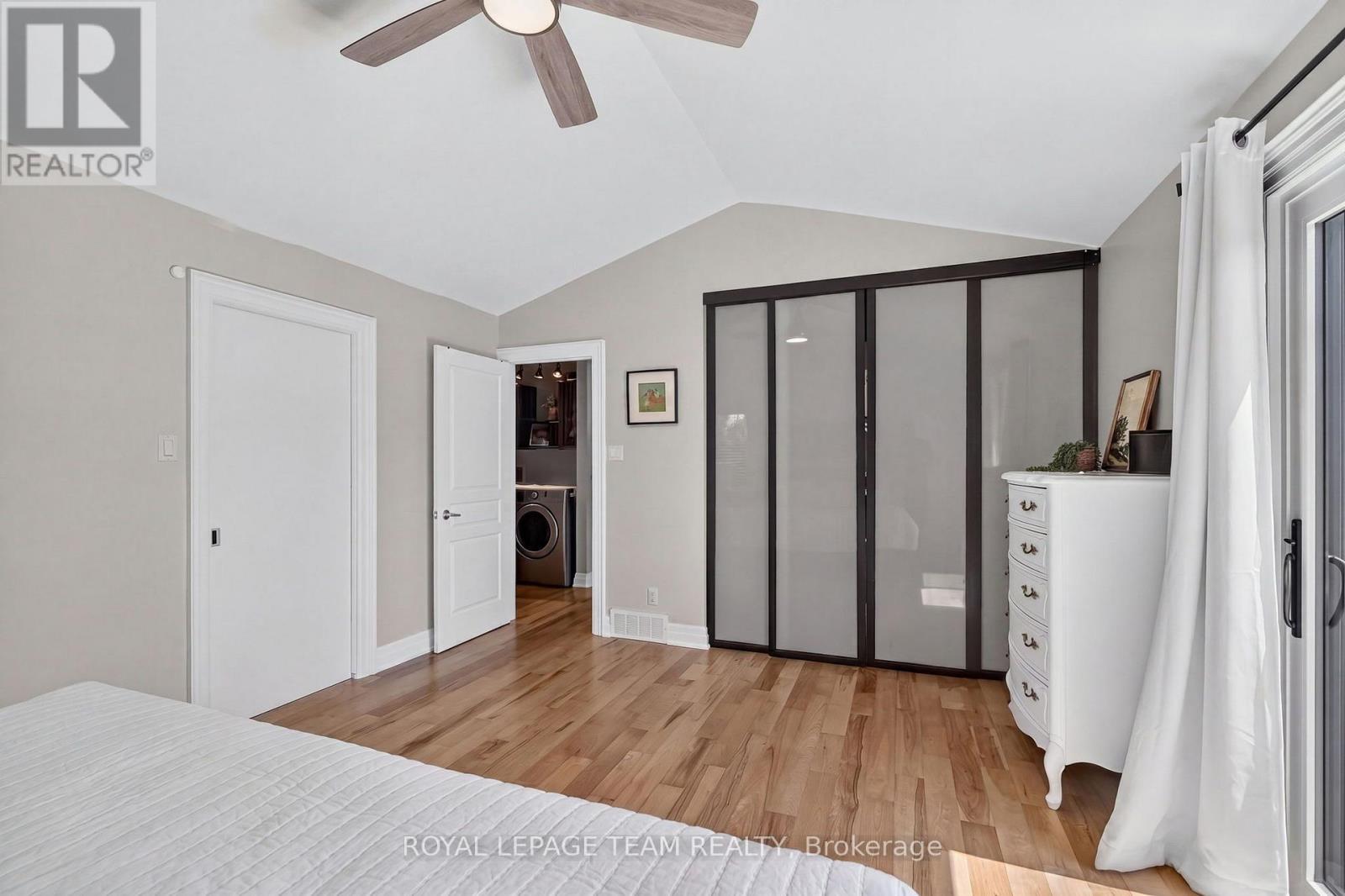 1550 Stanleyfield Crescent, Ottawa, ON - Indoor Photo Showing Bedroom