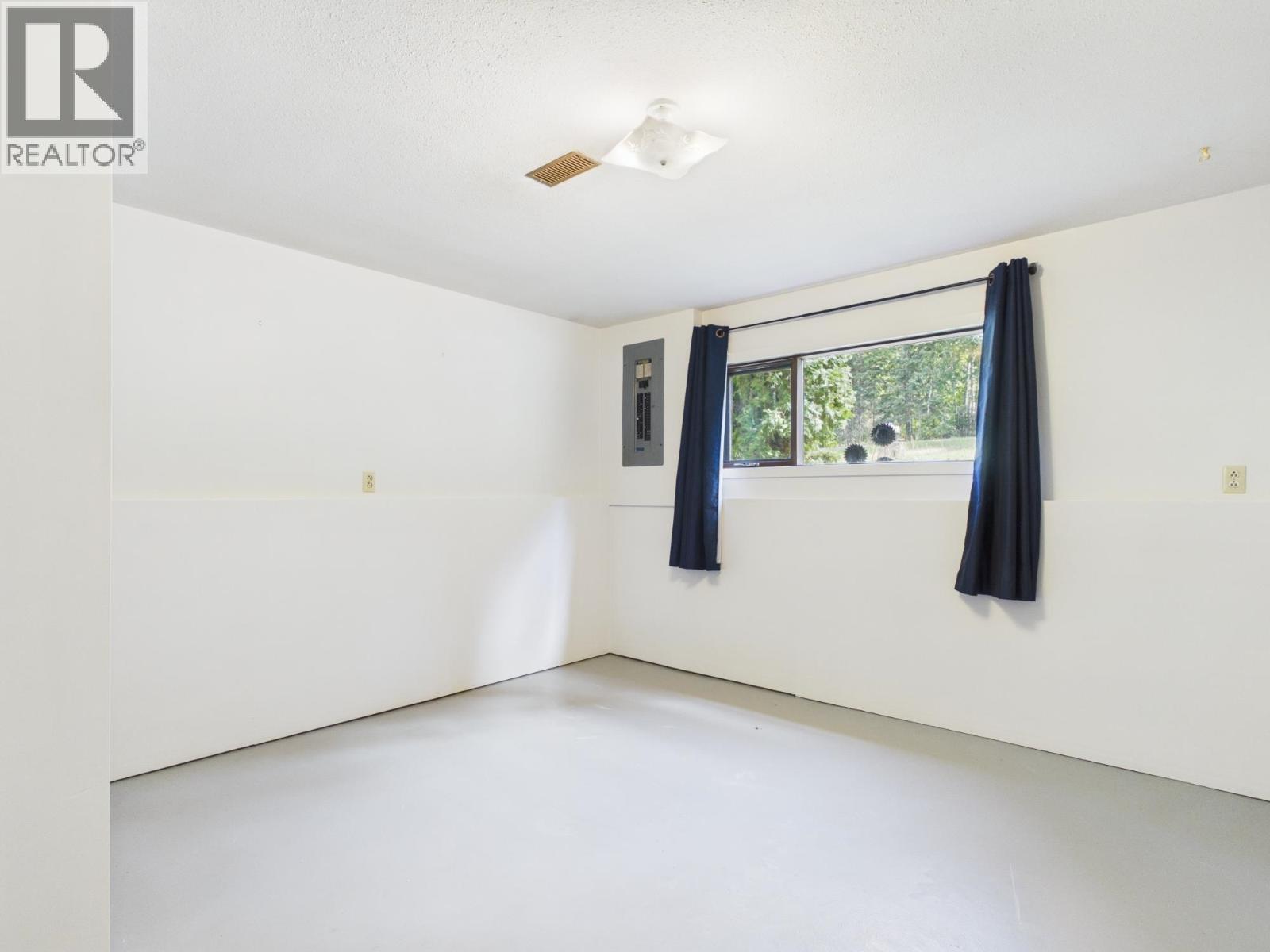 2360 Bailey Road, Williams Lake, BC - Indoor Photo Showing Other Room