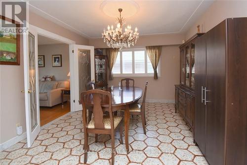 36 Abbington Drive, Hamilton, ON - Indoor Photo Showing Dining Room