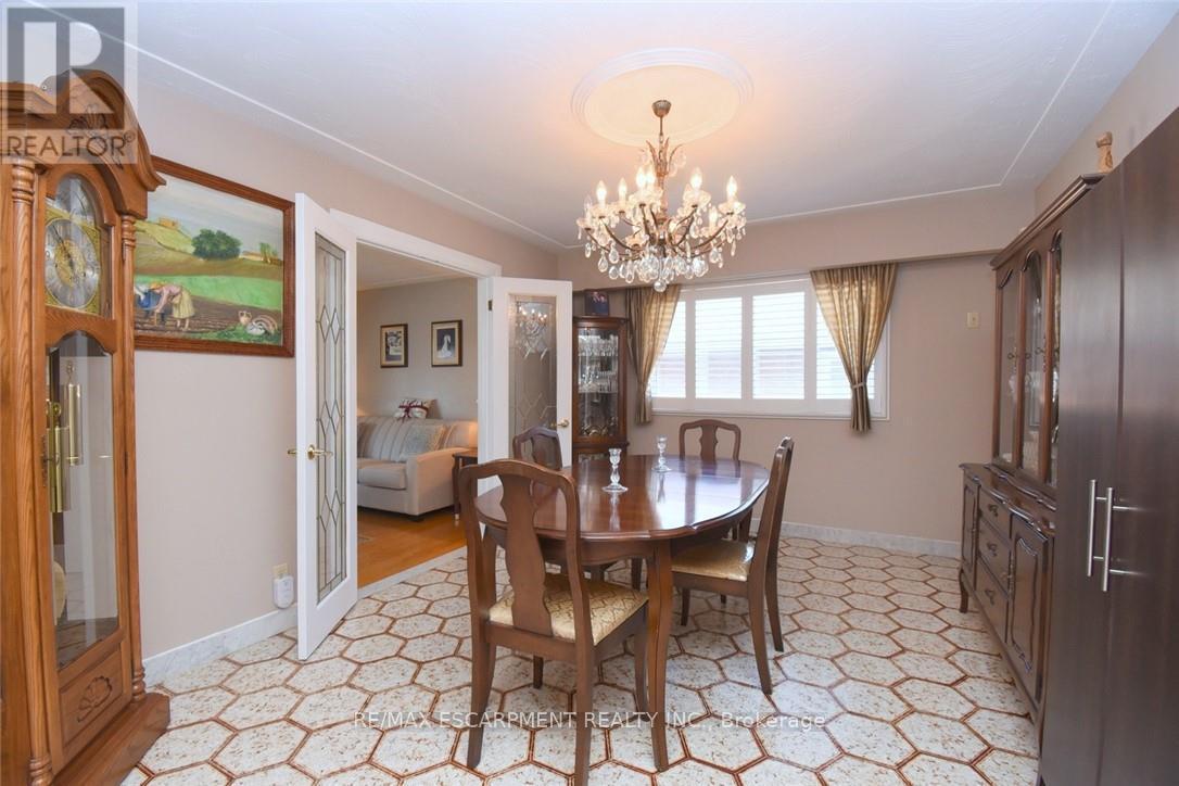 36 Abbington Drive, Hamilton, ON - Indoor Photo Showing Dining Room
