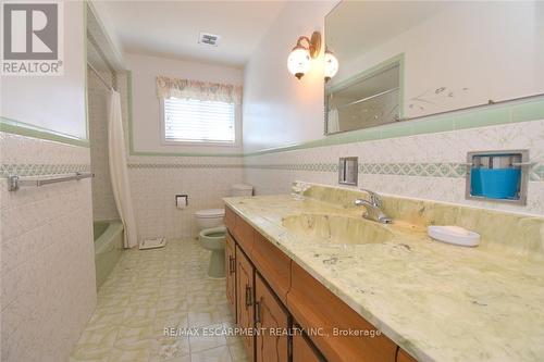 36 Abbington Drive, Hamilton, ON - Indoor Photo Showing Bathroom