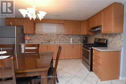 36 Abbington Drive, Hamilton, ON - Indoor Photo Showing Kitchen With Double Sink