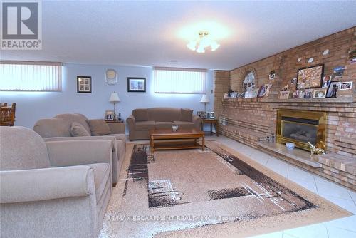 36 Abbington Drive, Hamilton, ON - Indoor Photo Showing Living Room With Fireplace
