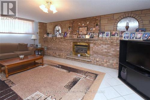 36 Abbington Drive, Hamilton, ON - Indoor Photo Showing Living Room With Fireplace