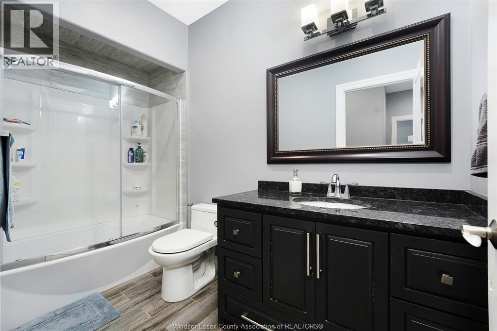 365 County Rd 2, Belle River, ON - Indoor Photo Showing Bathroom