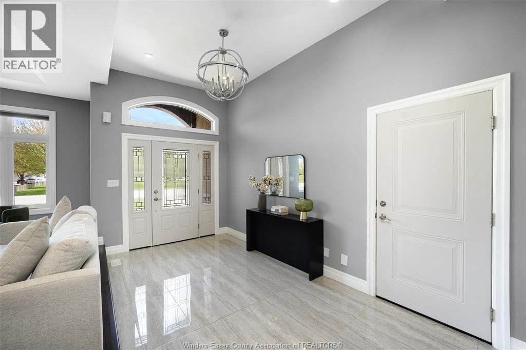 365 County Rd 2, Belle River, ON - Indoor Photo Showing Other Room