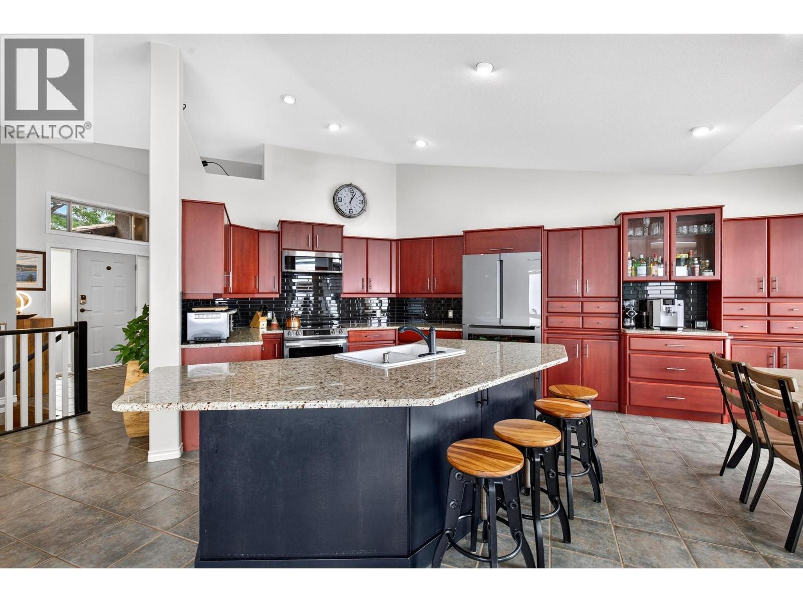 2213 Waddington Court Unit# 3, Kelowna, BC - Indoor Photo Showing Other Room