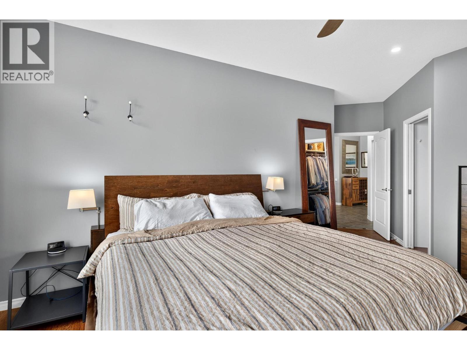 2213 Waddington Court Unit# 3, Kelowna, BC - Indoor Photo Showing Bedroom